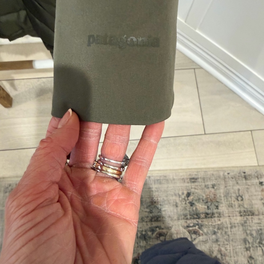 Patagonia Women's Olive Green 3 in 1 Parka - Picture 4 of 5